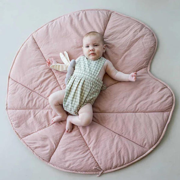Playmat Water Lily Vintage Nude