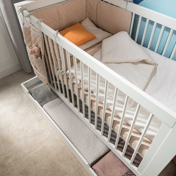 Milk Convertible Cot Bed With Storage Drawer (70X140).